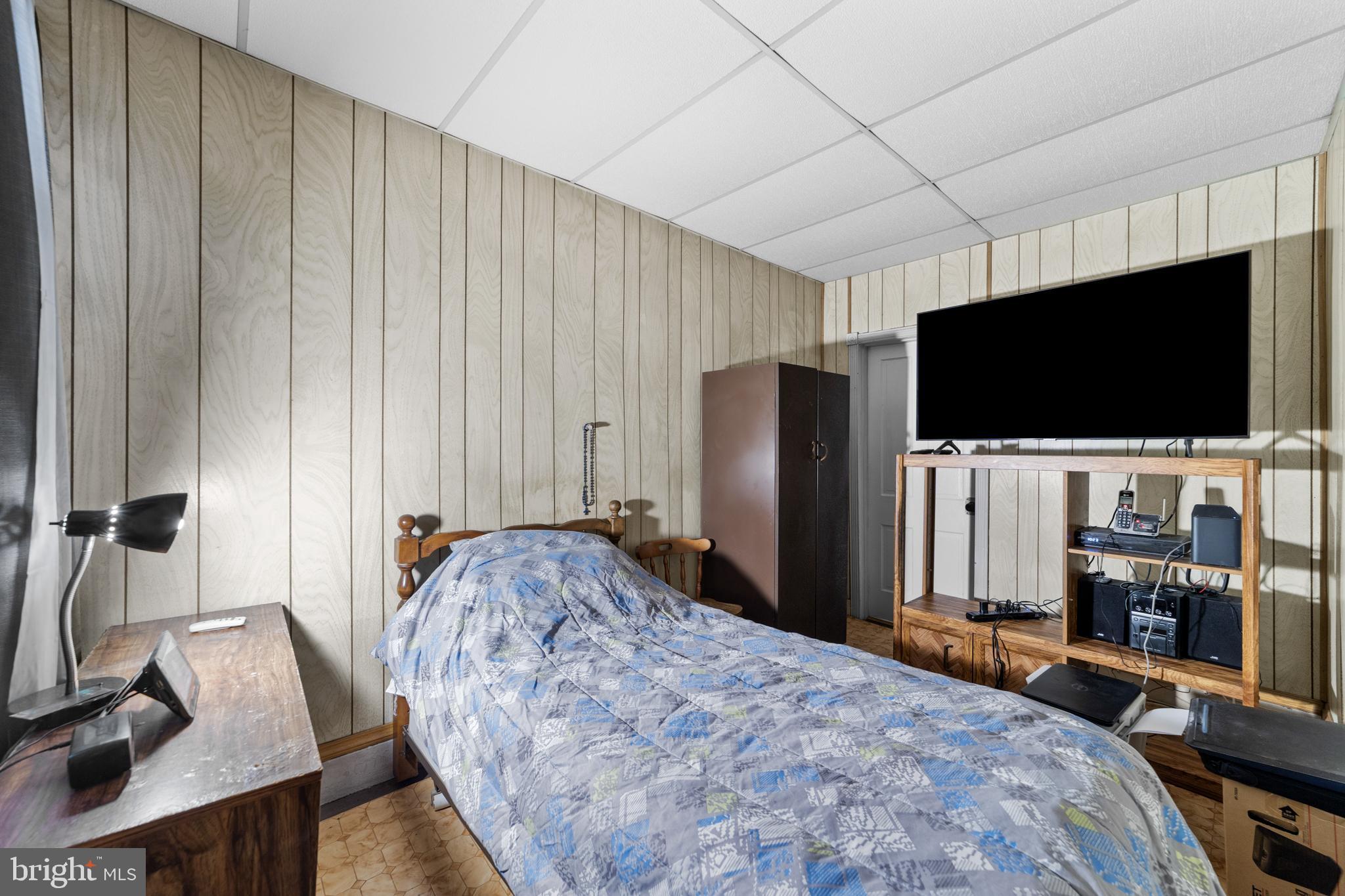 FORGOTTEN BOTTOM - Residential