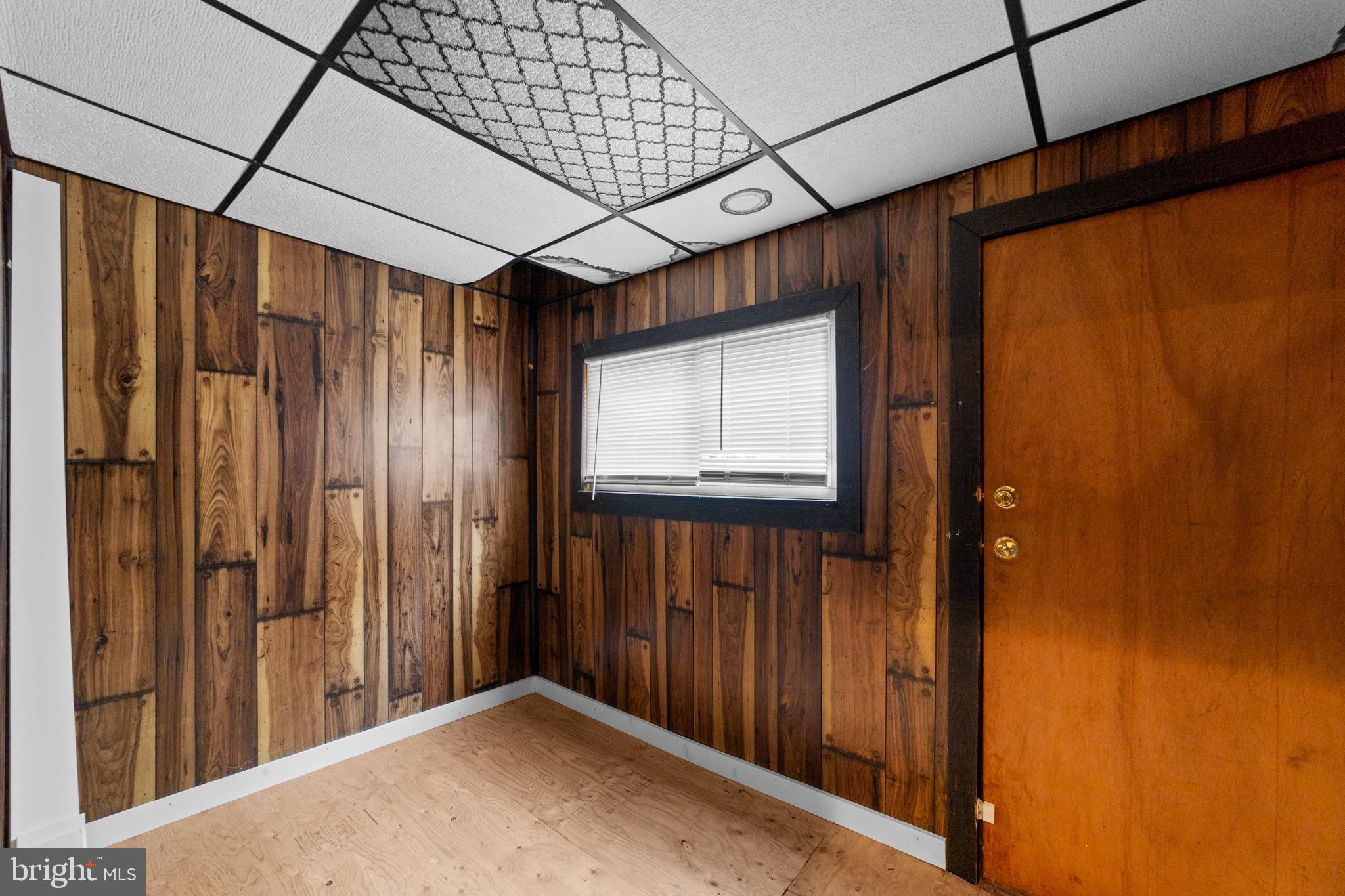 FORGOTTEN BOTTOM - Residential