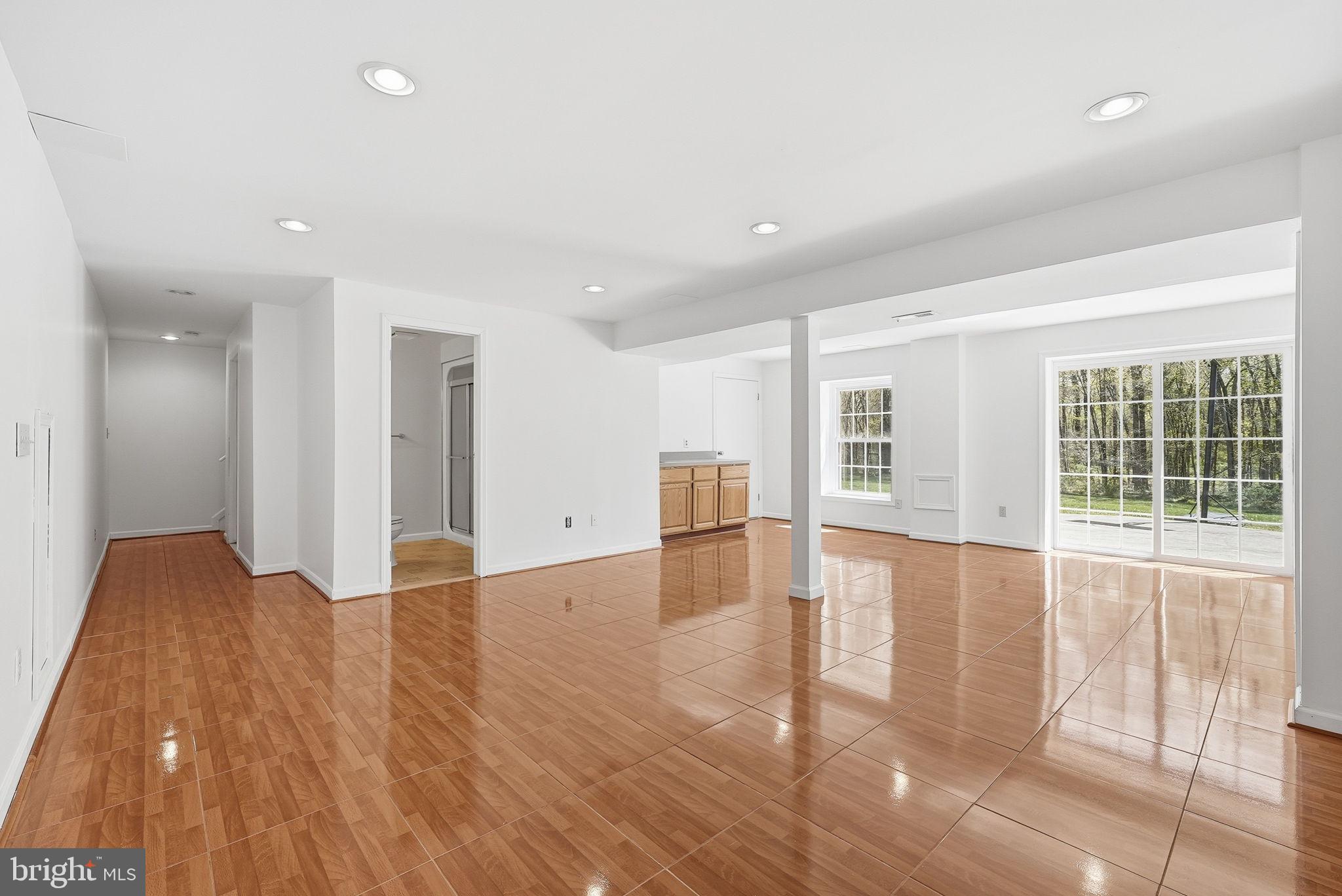 POPLAR TREE ESTATES - Residential