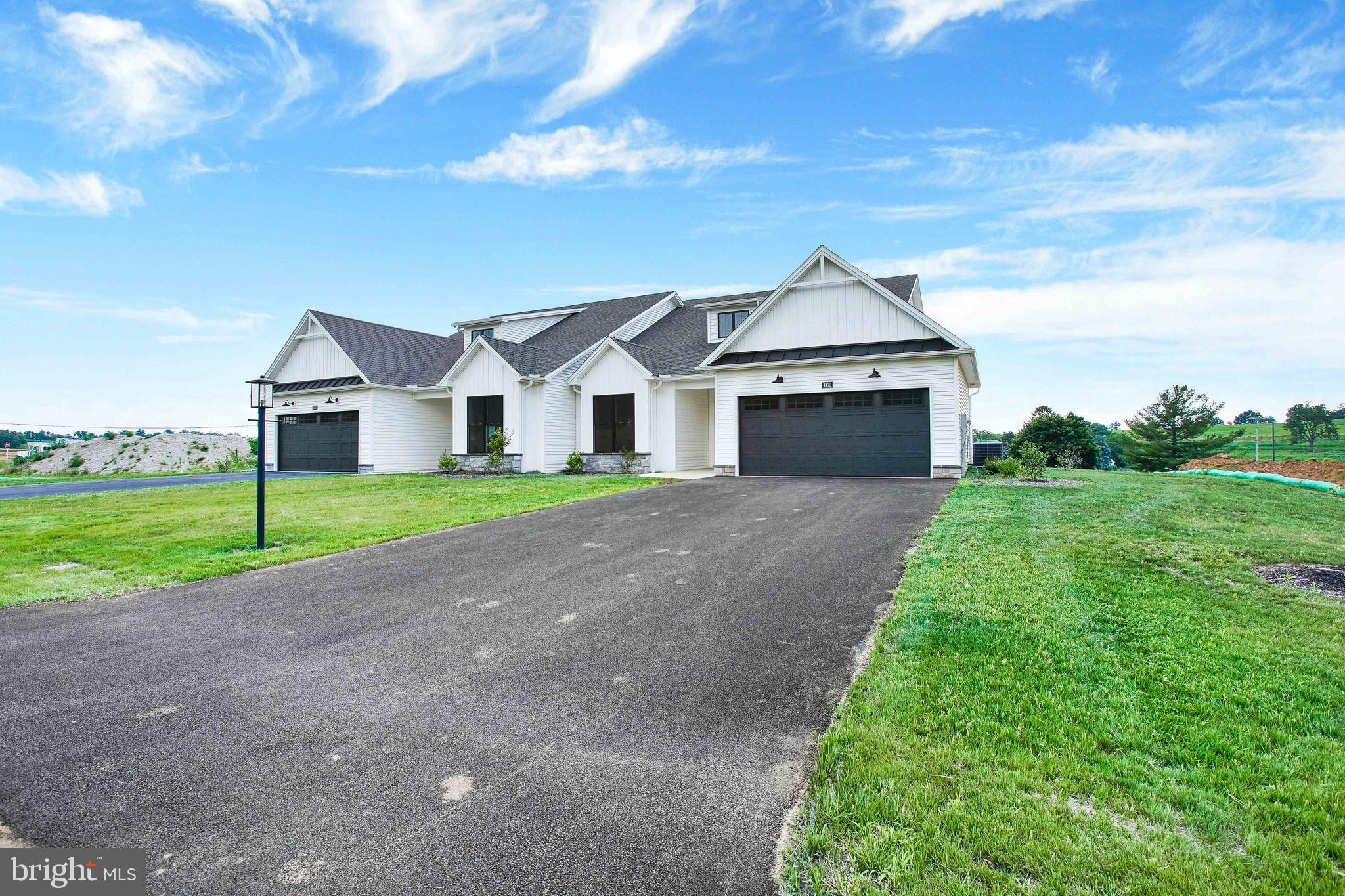 PENN NATIONAL GOLF COURSE COMMUNITY - Residential