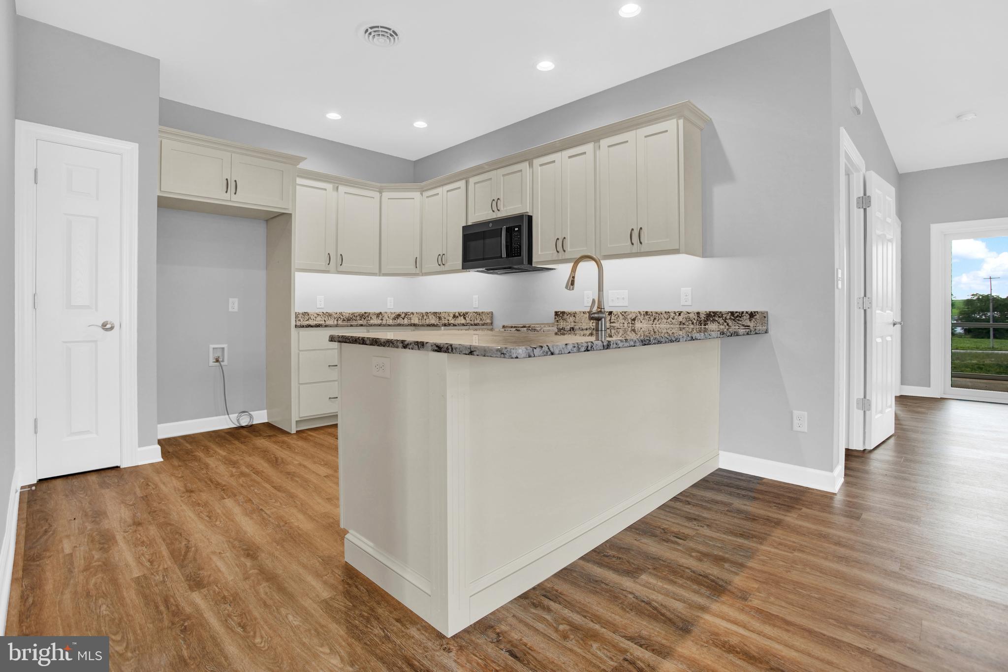 PENN NATIONAL GOLF COURSE COMMUNITY - Residential