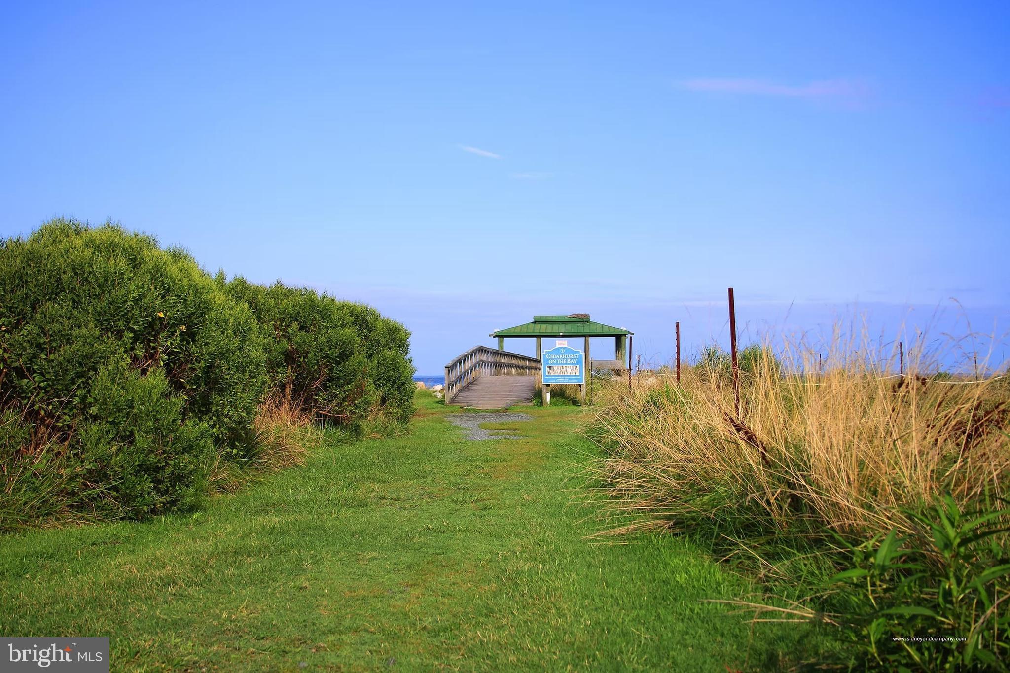 CEDARHURST ON THE BAY - Residential