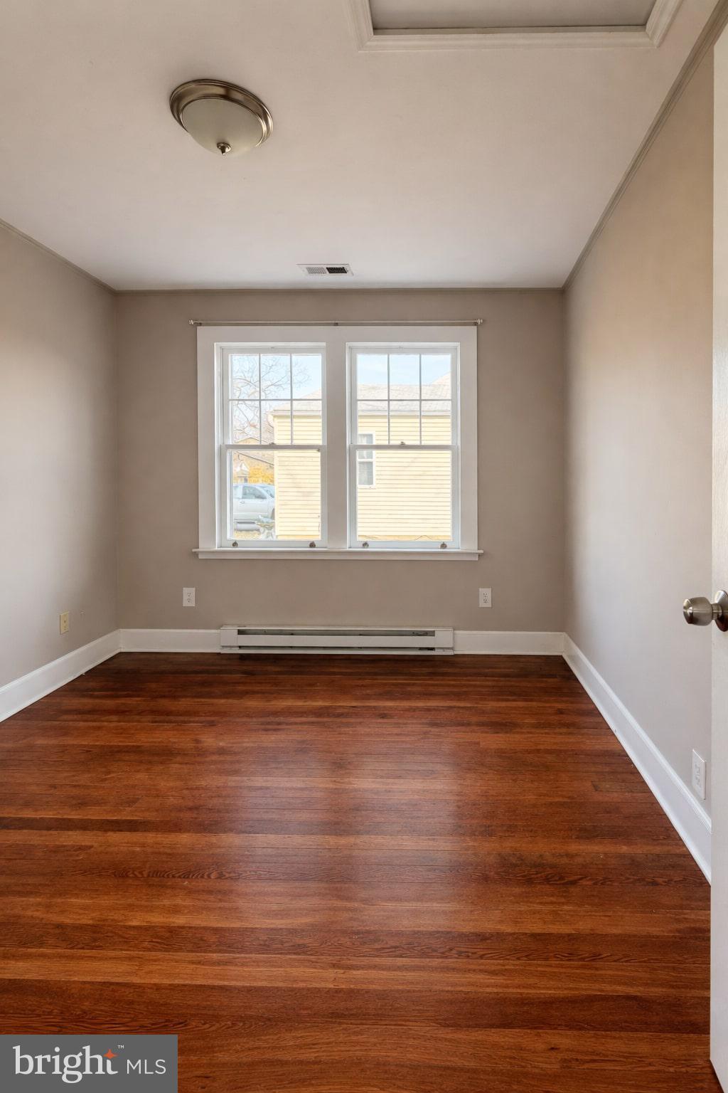 CEDARHURST ON THE BAY - Residential