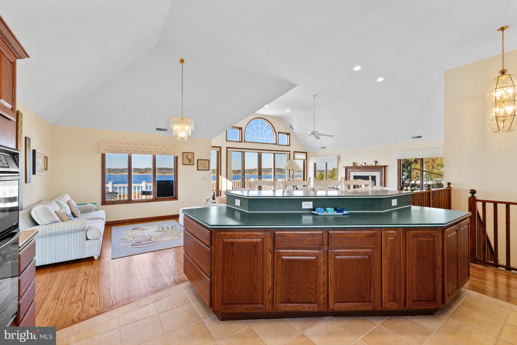 MAISONS SUR-MER - Residential