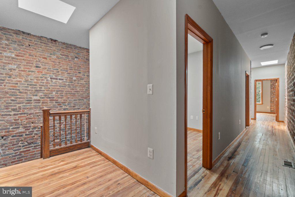 CHARLES VILLAGE - Residential