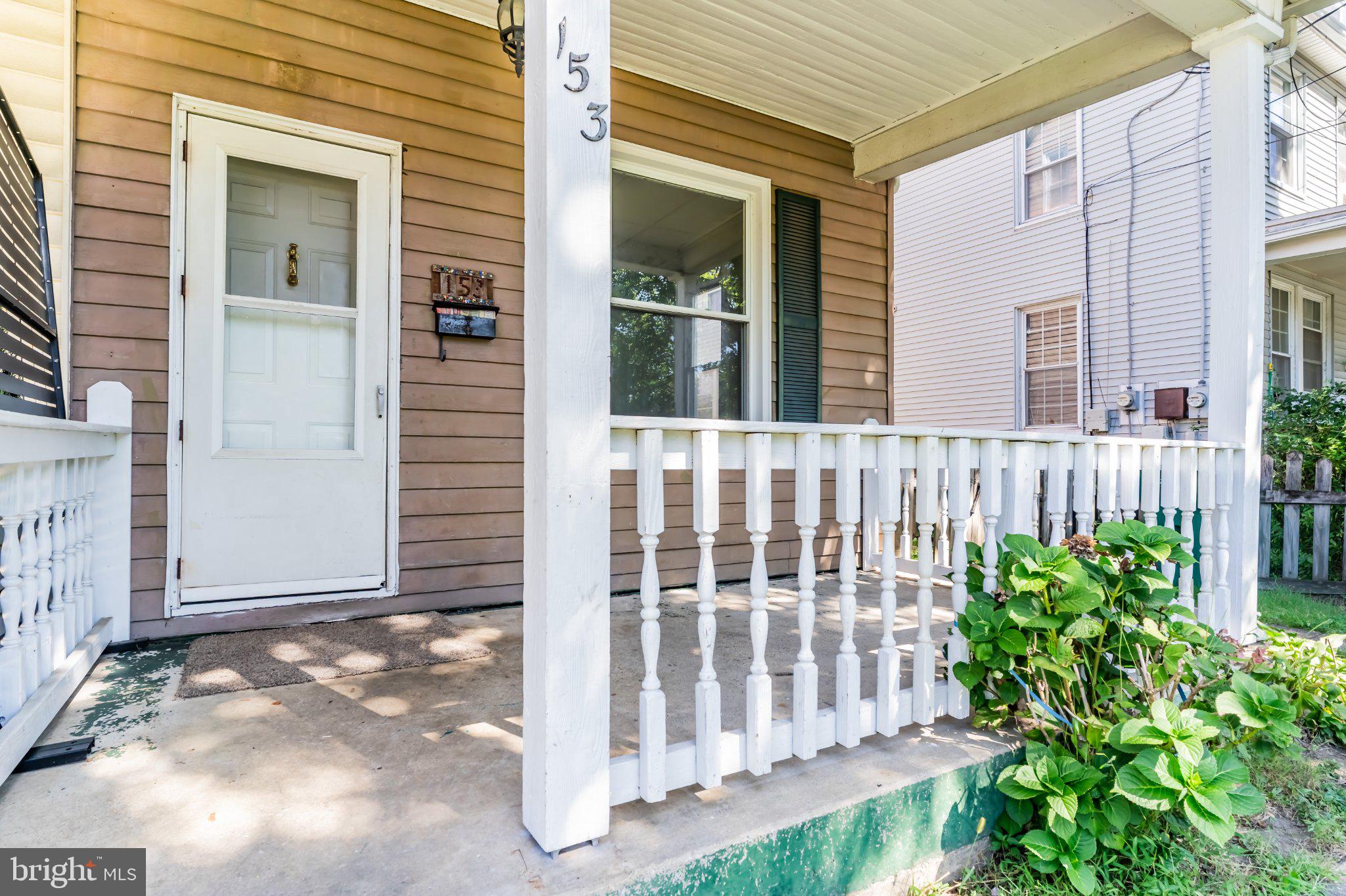 153 E COLUMBIA ROAD
