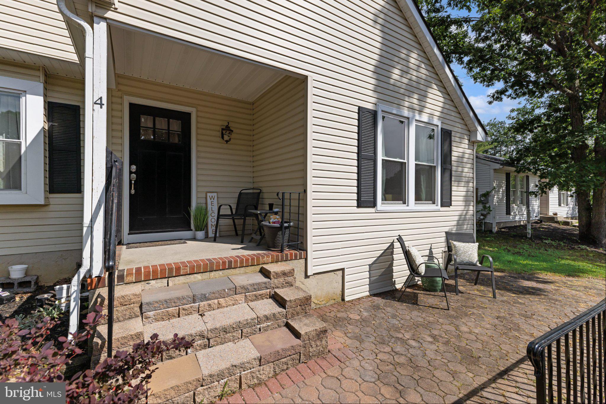 4 PROSPECT COURT