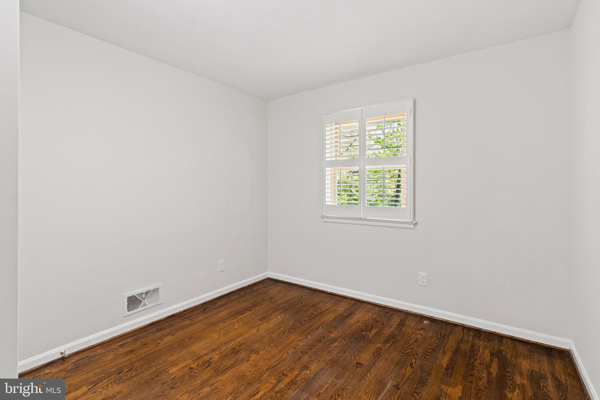 MANTUA - Residential