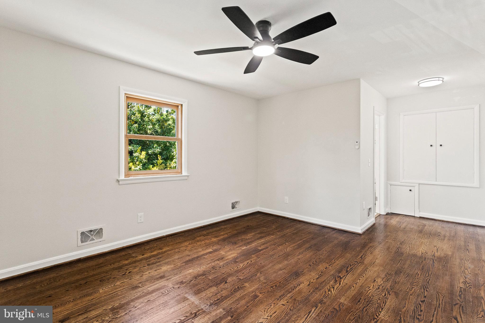 MANTUA - Residential