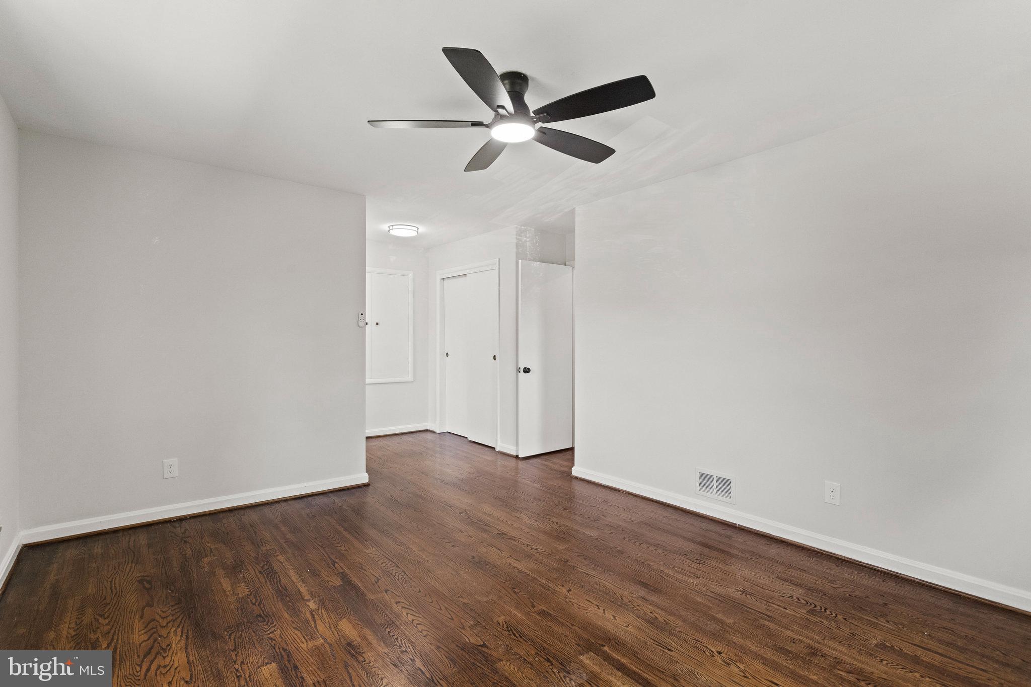 MANTUA - Residential