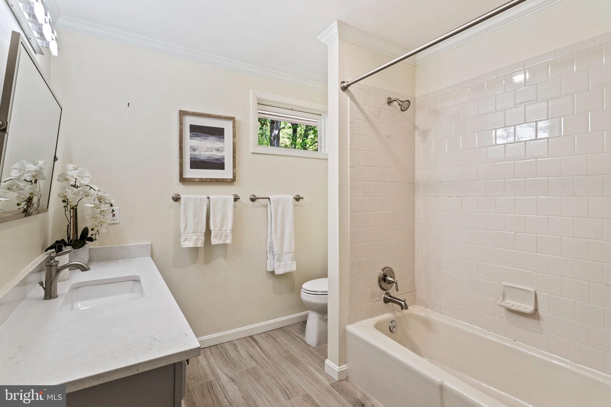 MANTUA - Residential