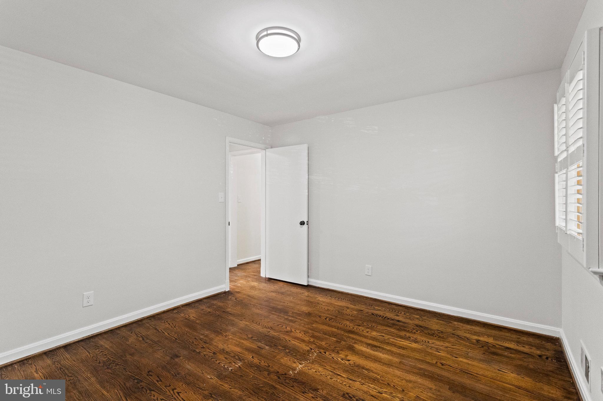 MANTUA - Residential