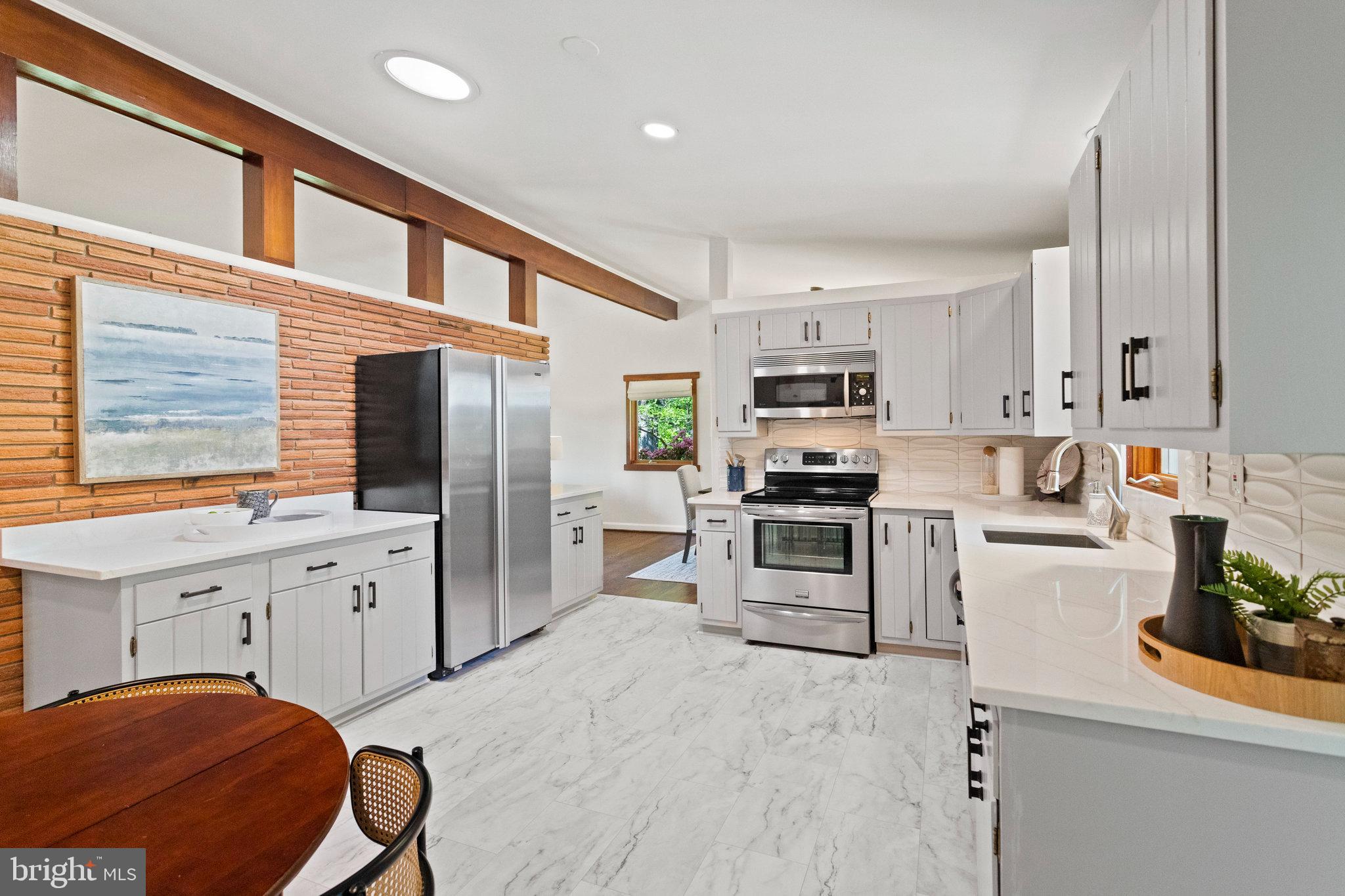 MANTUA - Residential