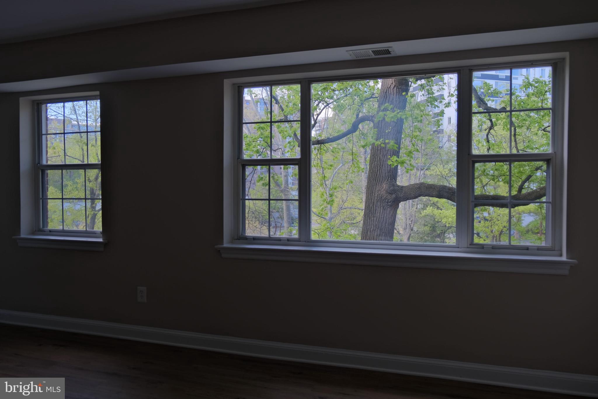 WESTMORELAND TERRACE - Residential Lease