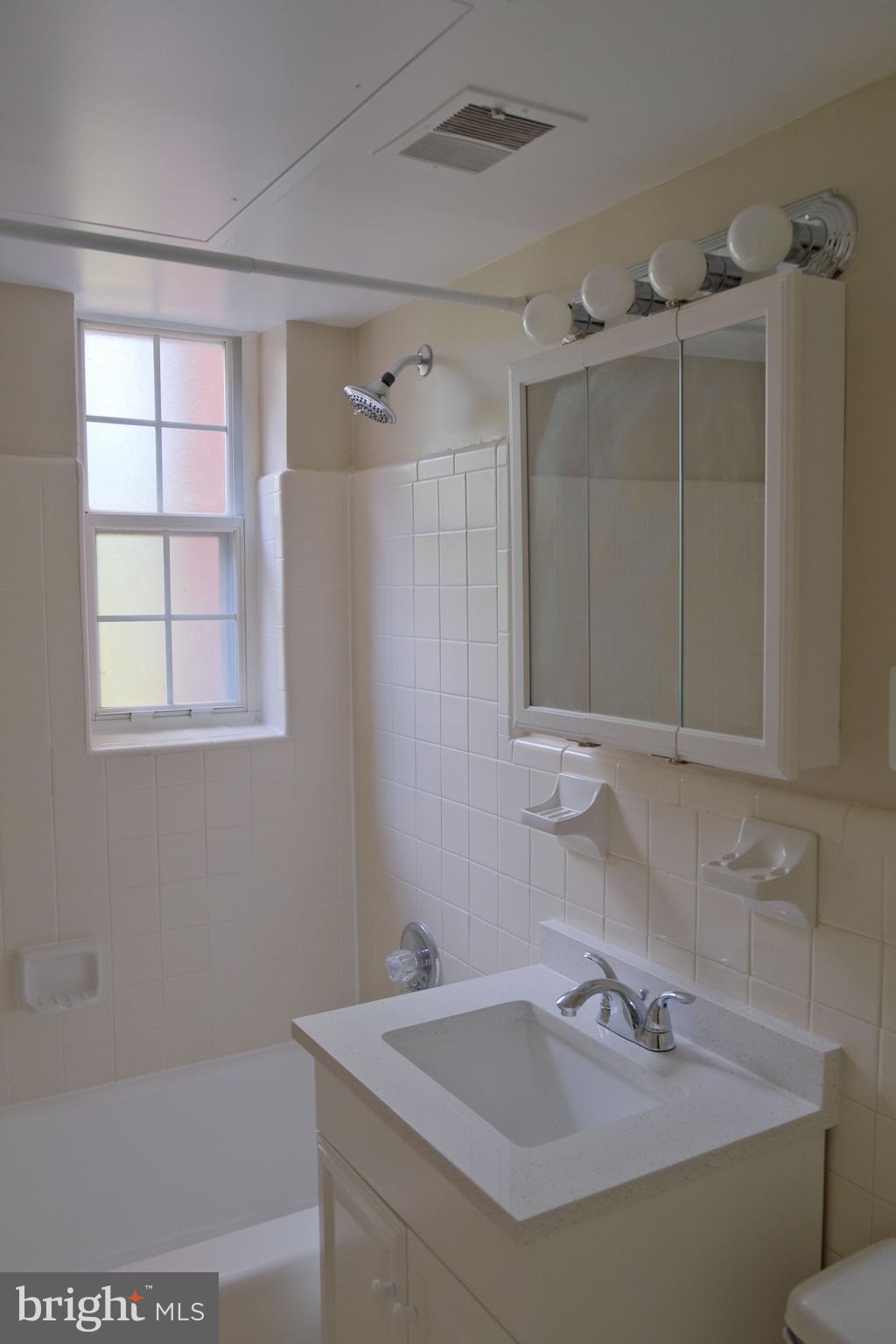 WESTMORELAND TERRACE - Residential Lease