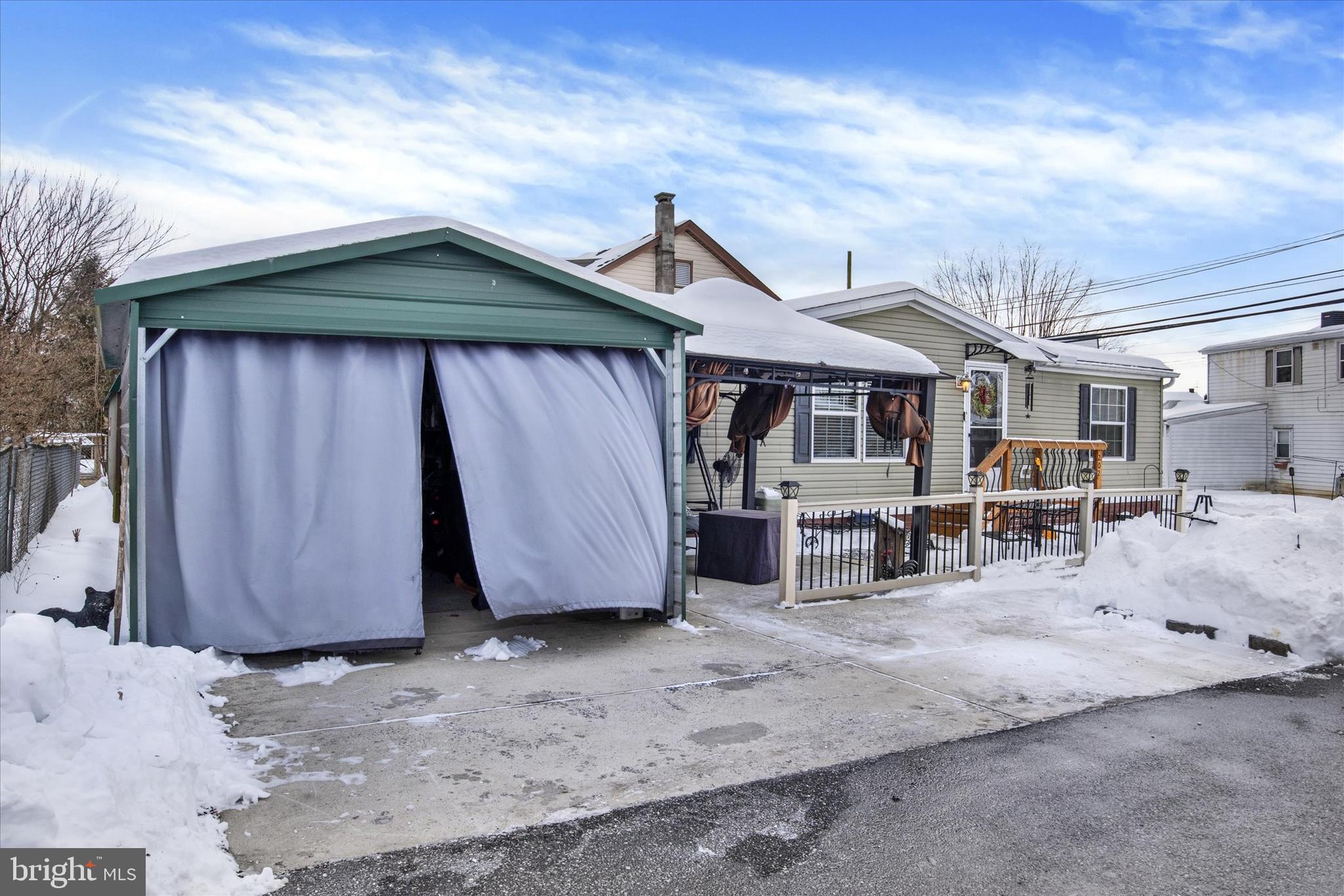 ROYALTON - Residential