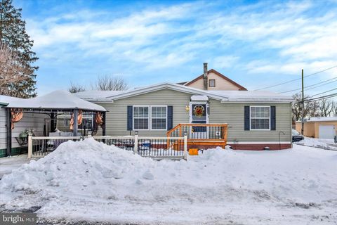 202 DOCK STREET MIDDLETOWN PA 17057