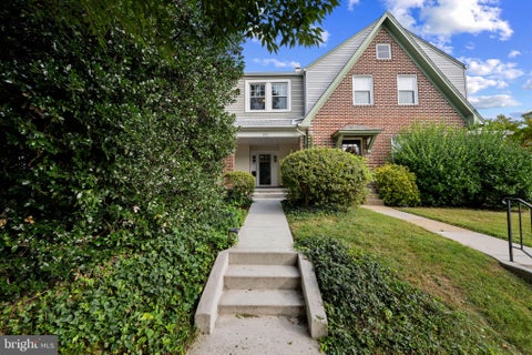 Townhouse For Rent - 432 Kenneth Square<br/> Baltimore City County, BALTIMORE, MD 21212