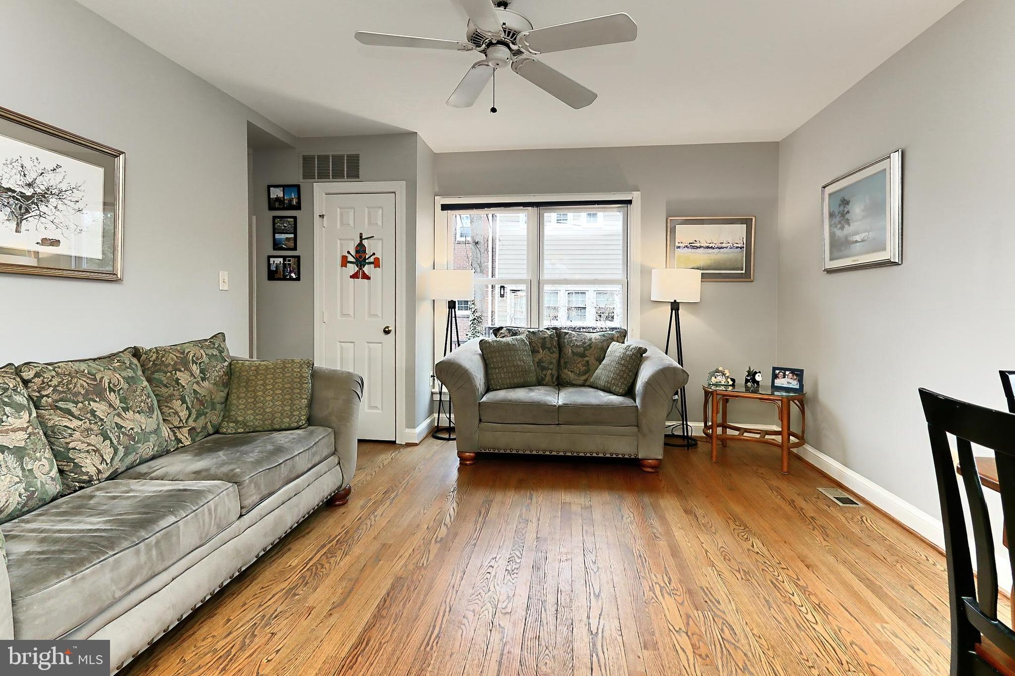 LARCHMONT TERRACE - Residential