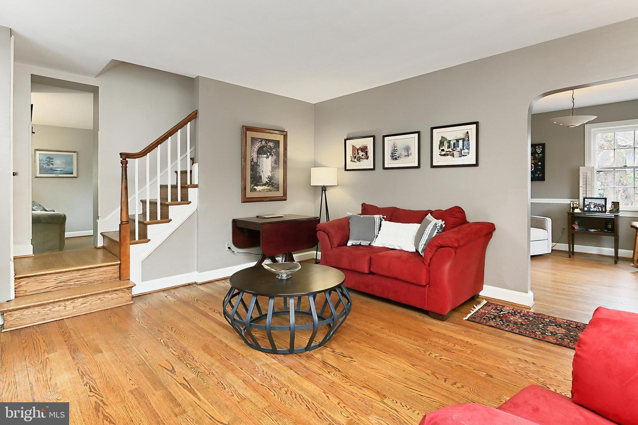 LARCHMONT TERRACE - Residential