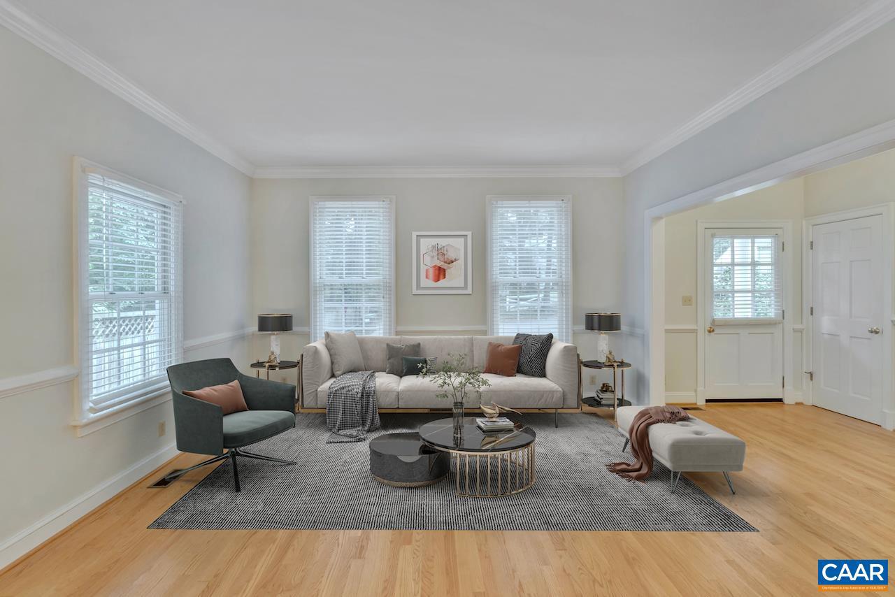 RUGBY - Residential Lease