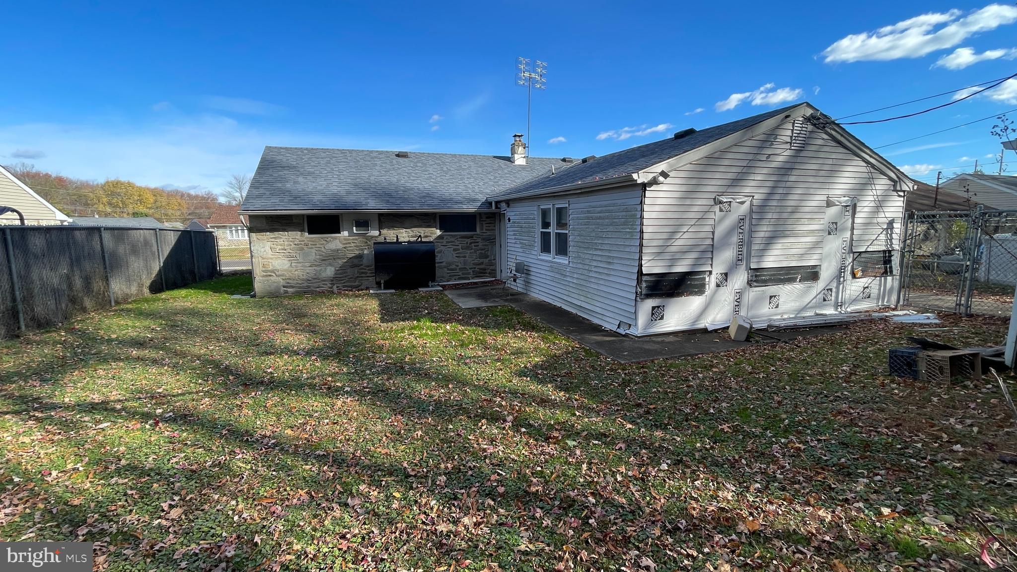 LAUREL BEND - Residential