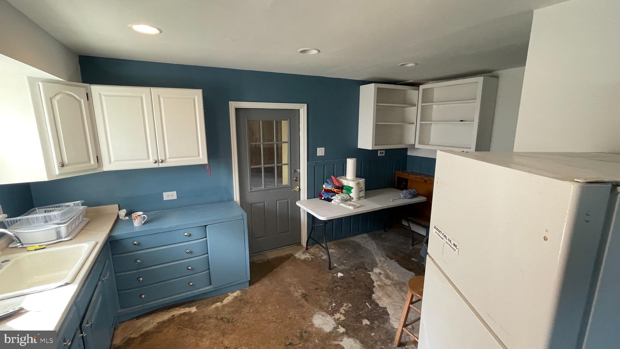 LAUREL BEND - Residential