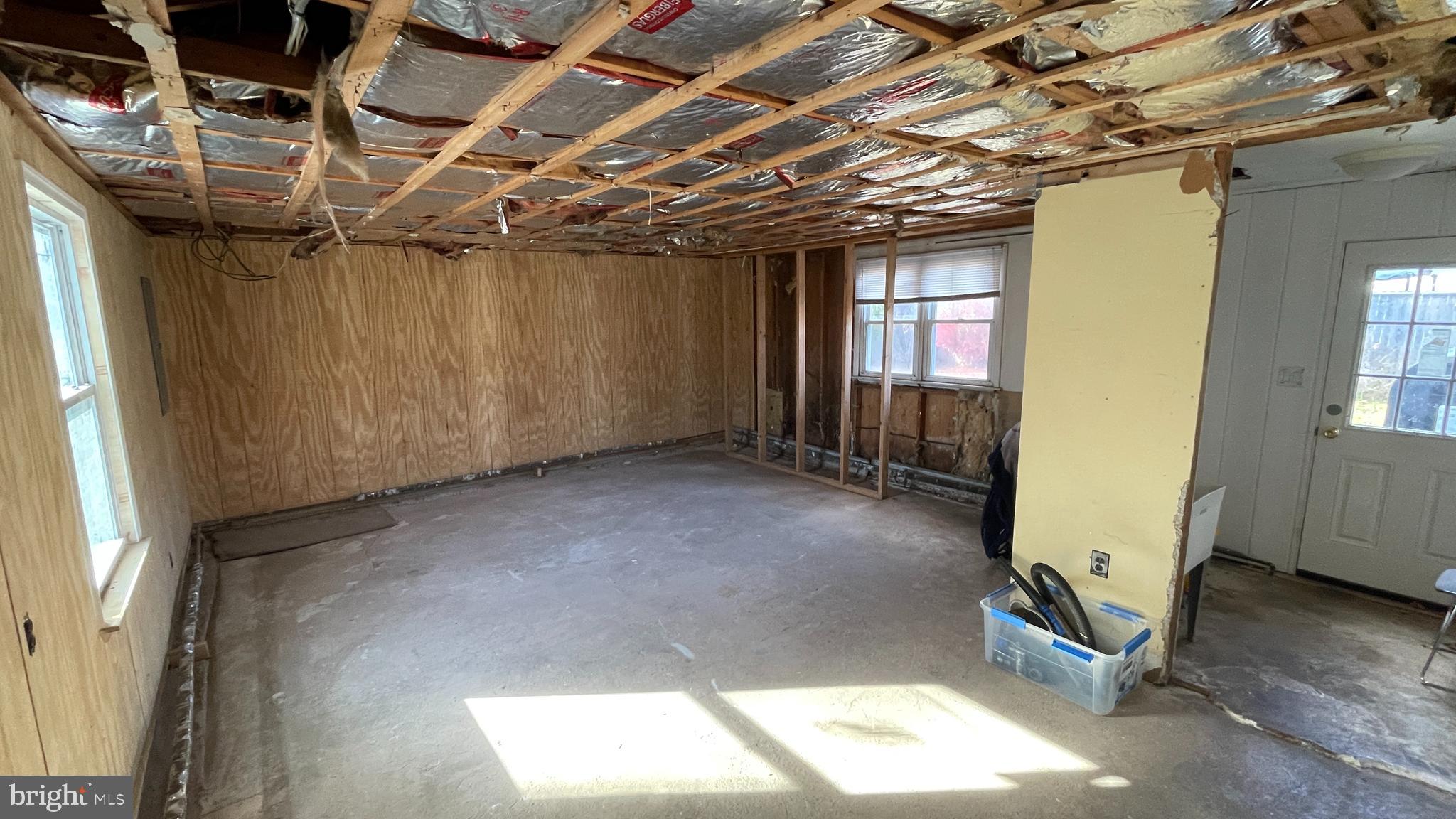 LAUREL BEND - Residential