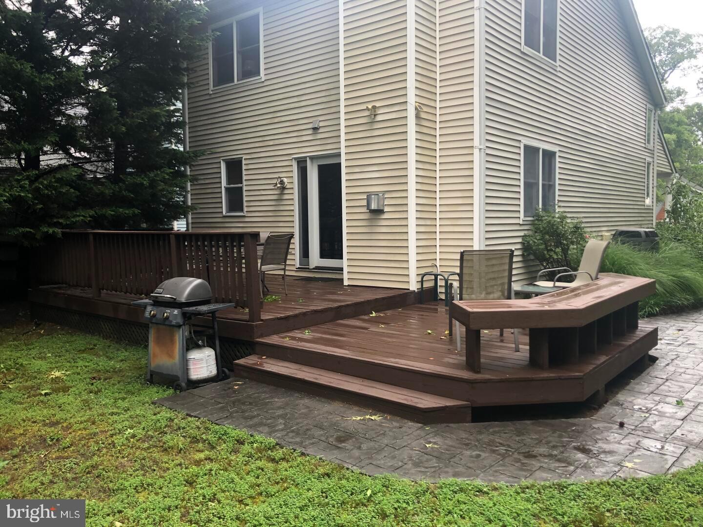 ARUNDEL ON THE BAY - Residential Lease