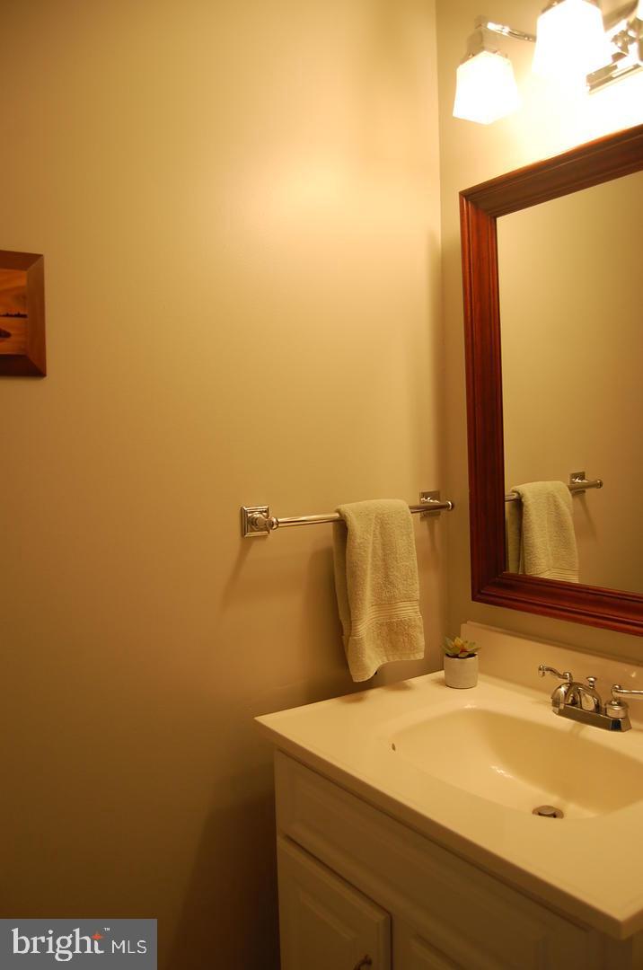 ARUNDEL ON THE BAY - Residential Lease