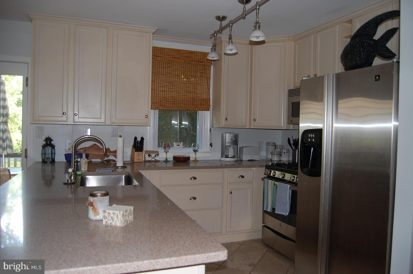 ARUNDEL ON THE BAY - Residential Lease