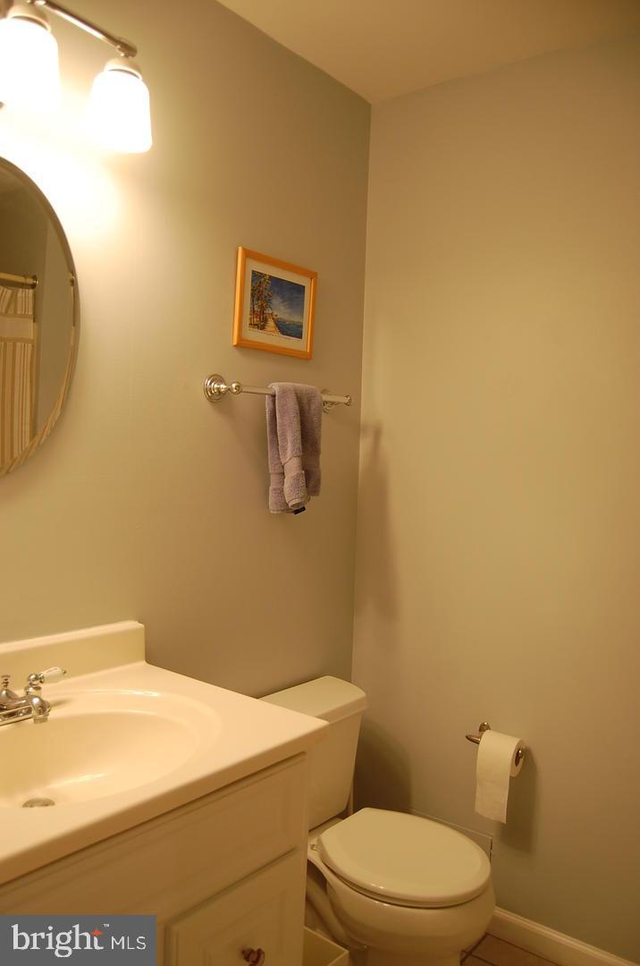 ARUNDEL ON THE BAY - Residential Lease