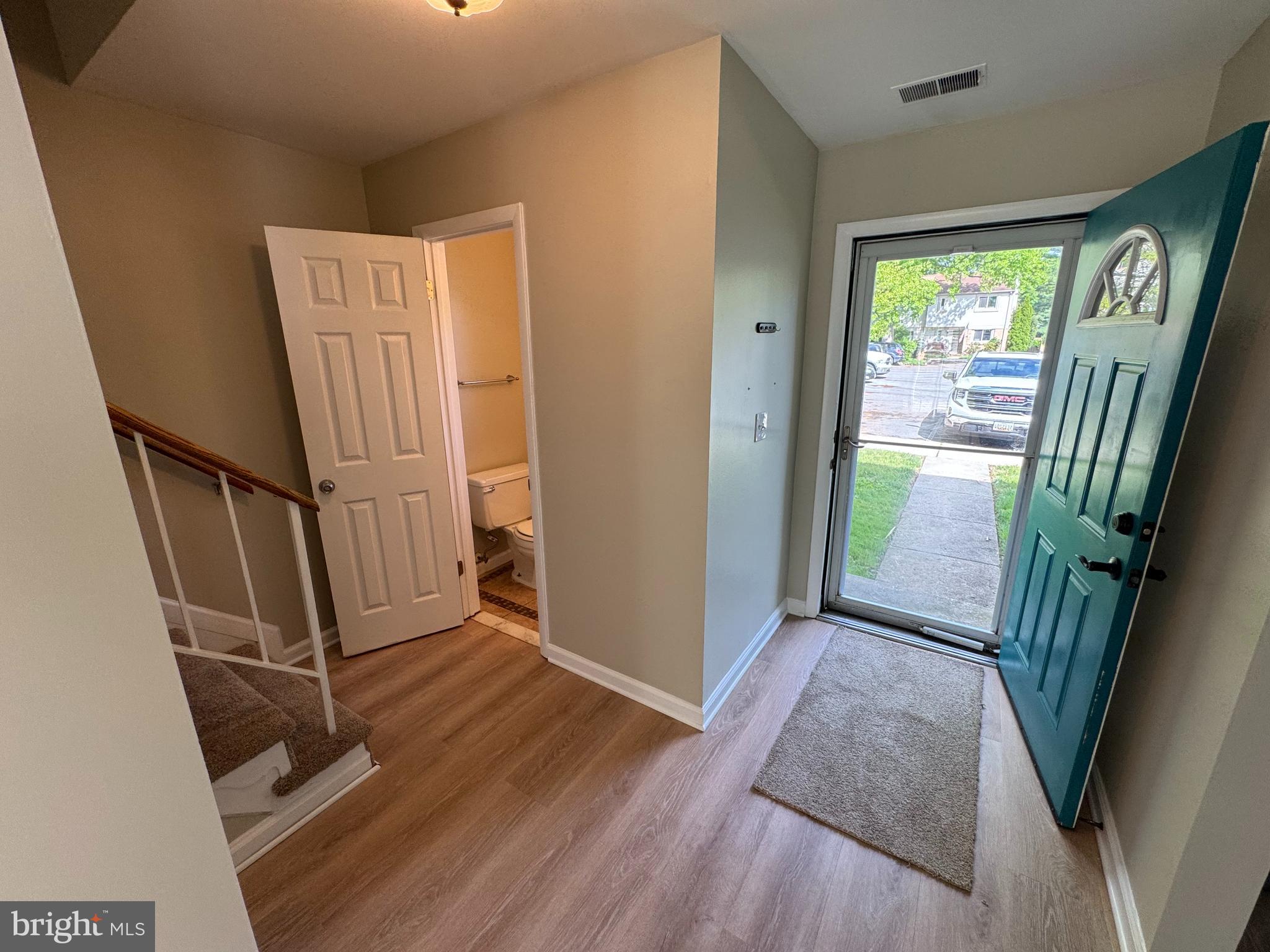37 ROCKWELL COURT