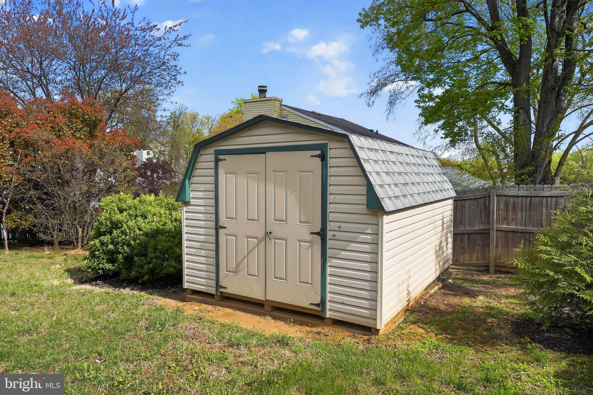 HIDDEN RIDGE - Residential