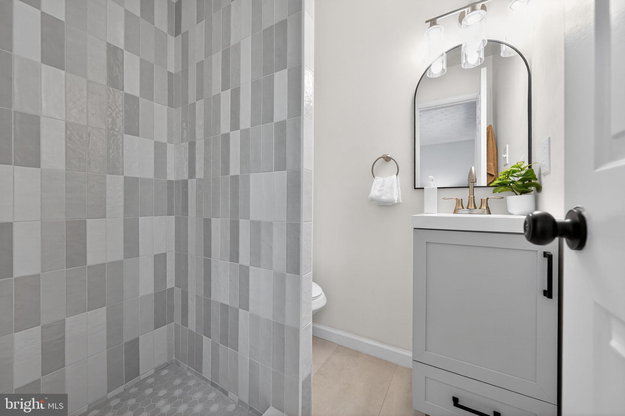 HIDDEN RIDGE - Residential