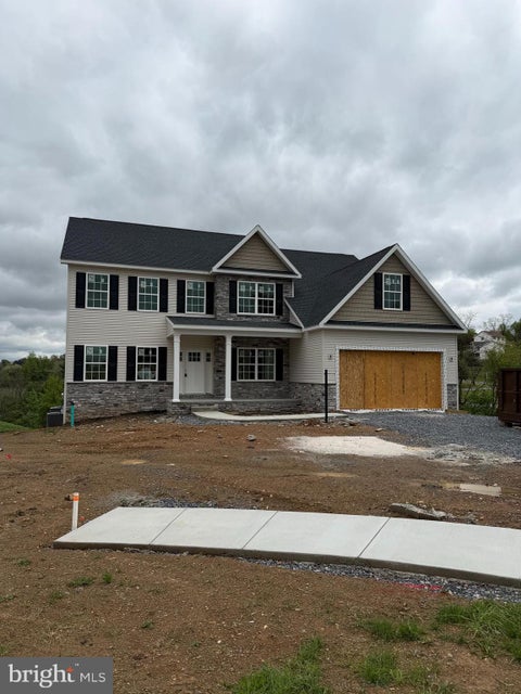 Homes For Sale - 1669 Greenside Court<br/> CHAMBERSBURG, PA 17202