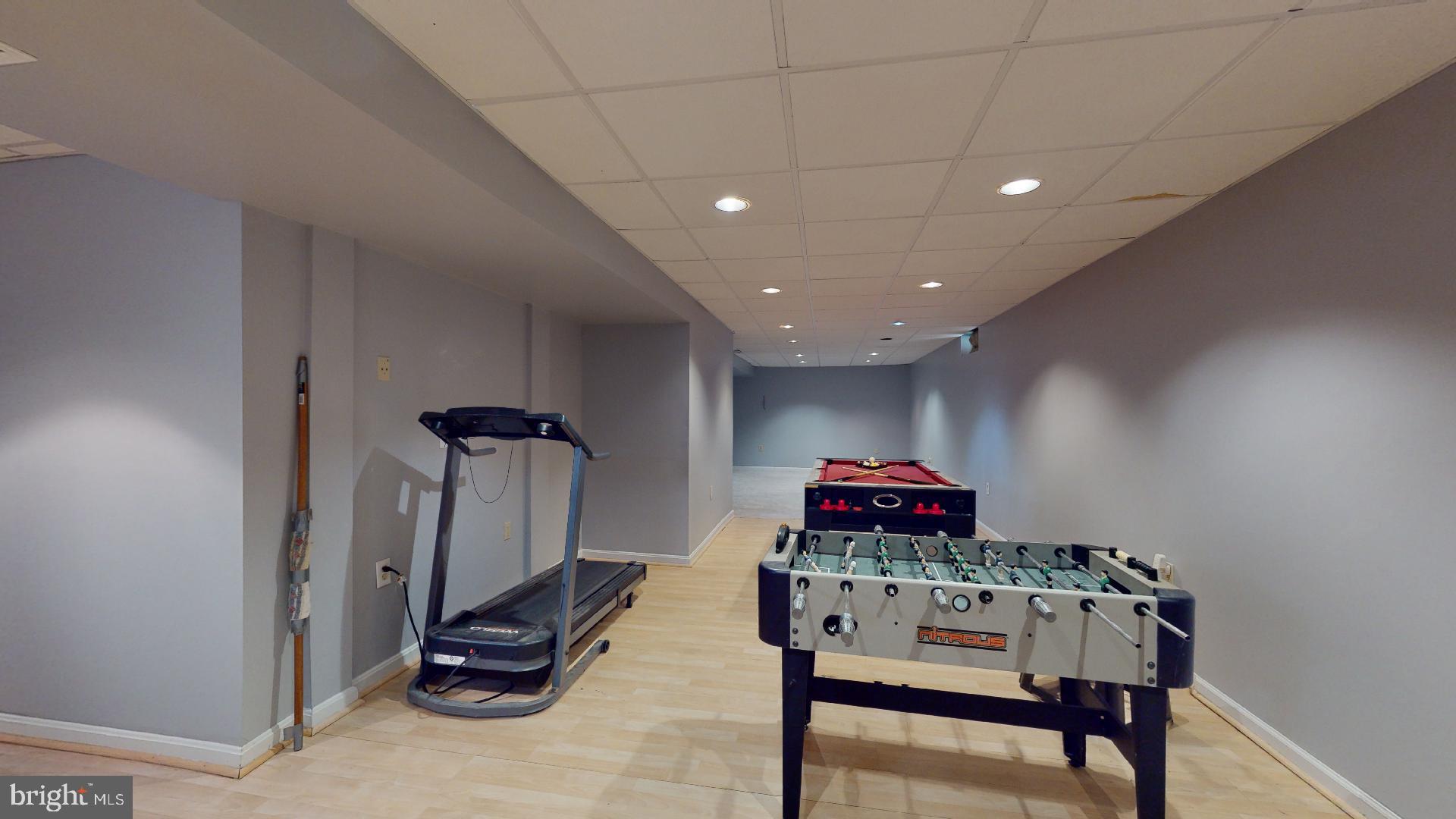 SOMERSET - Residential