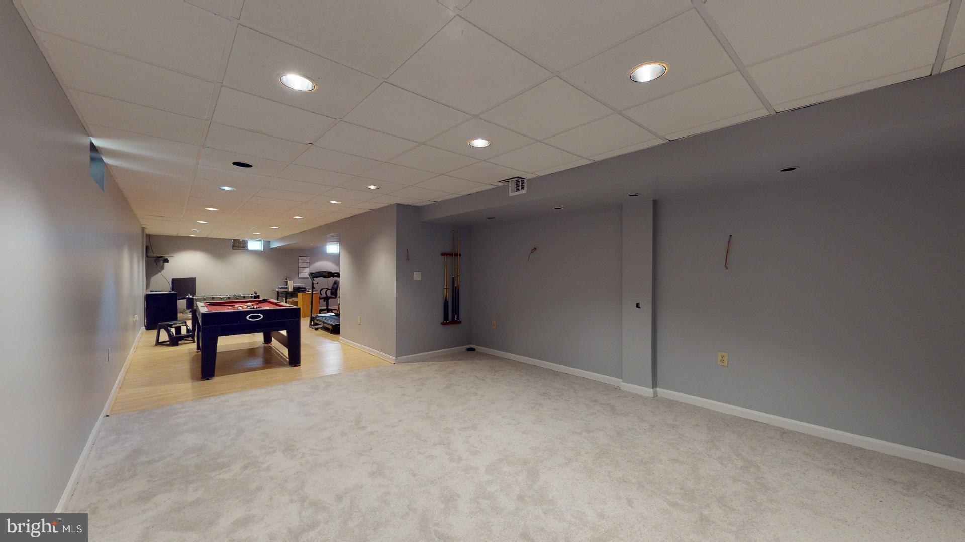 SOMERSET - Residential