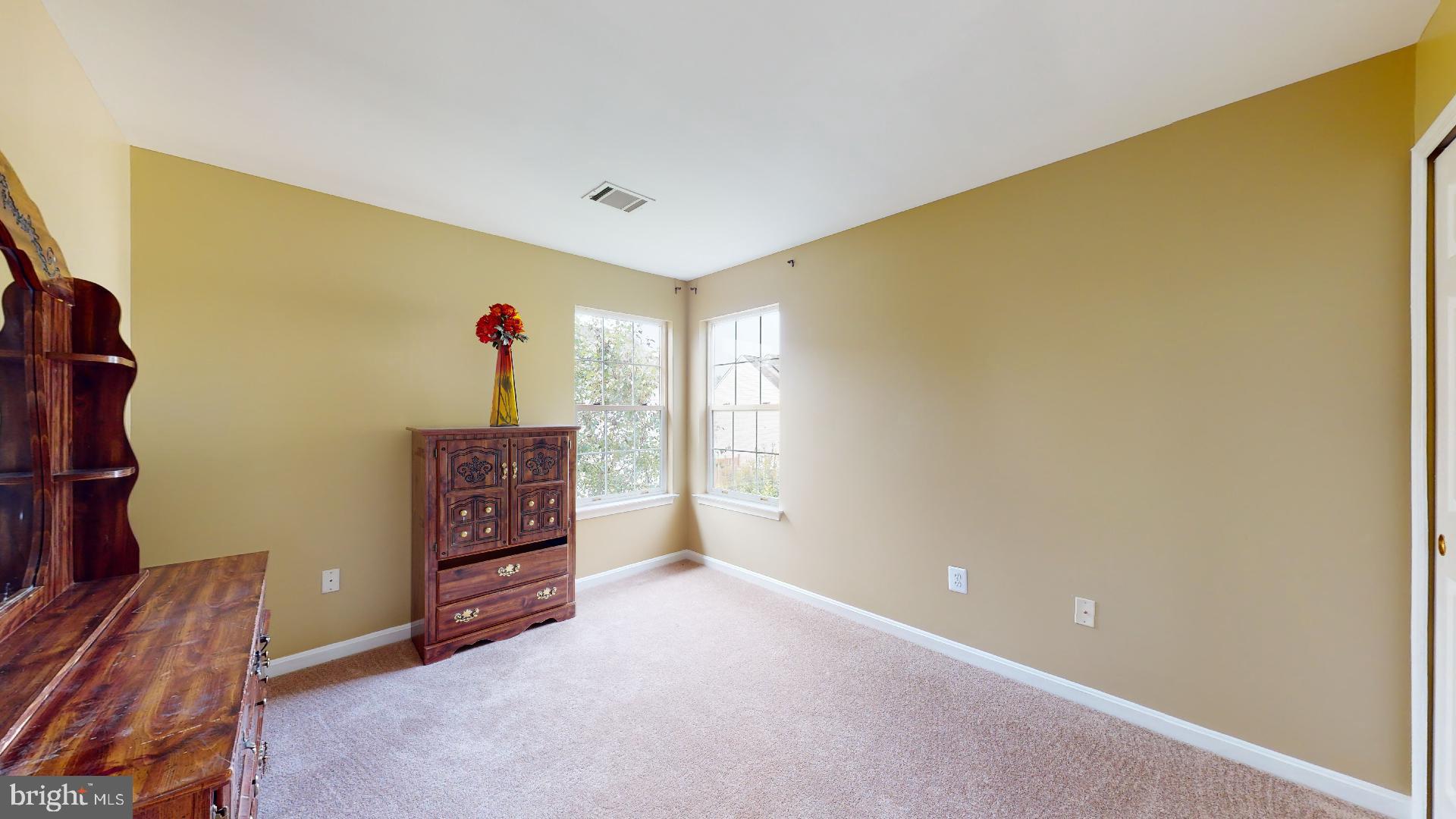 SOMERSET - Residential