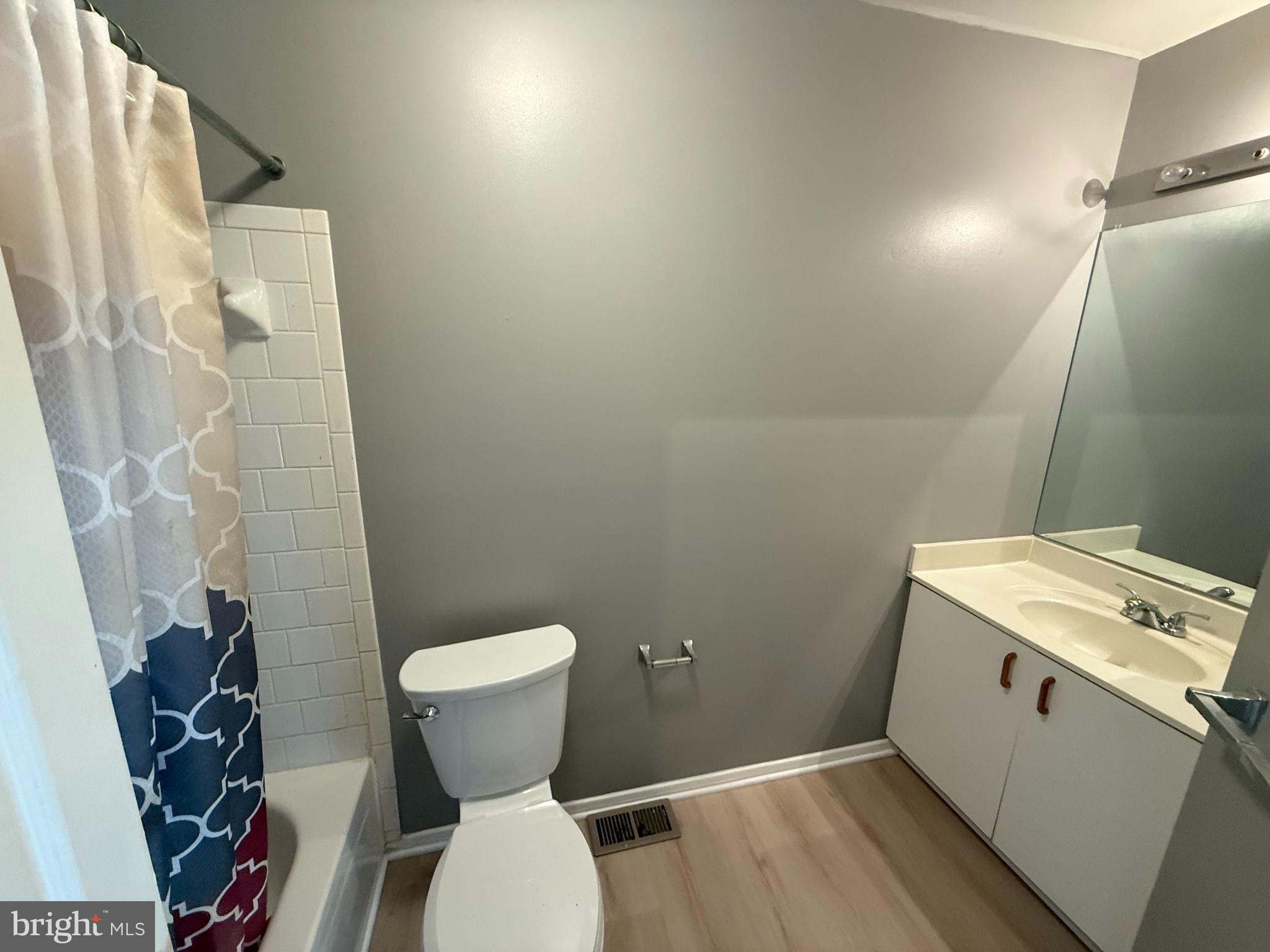 WOODLAND VILLAGE - Residential Lease