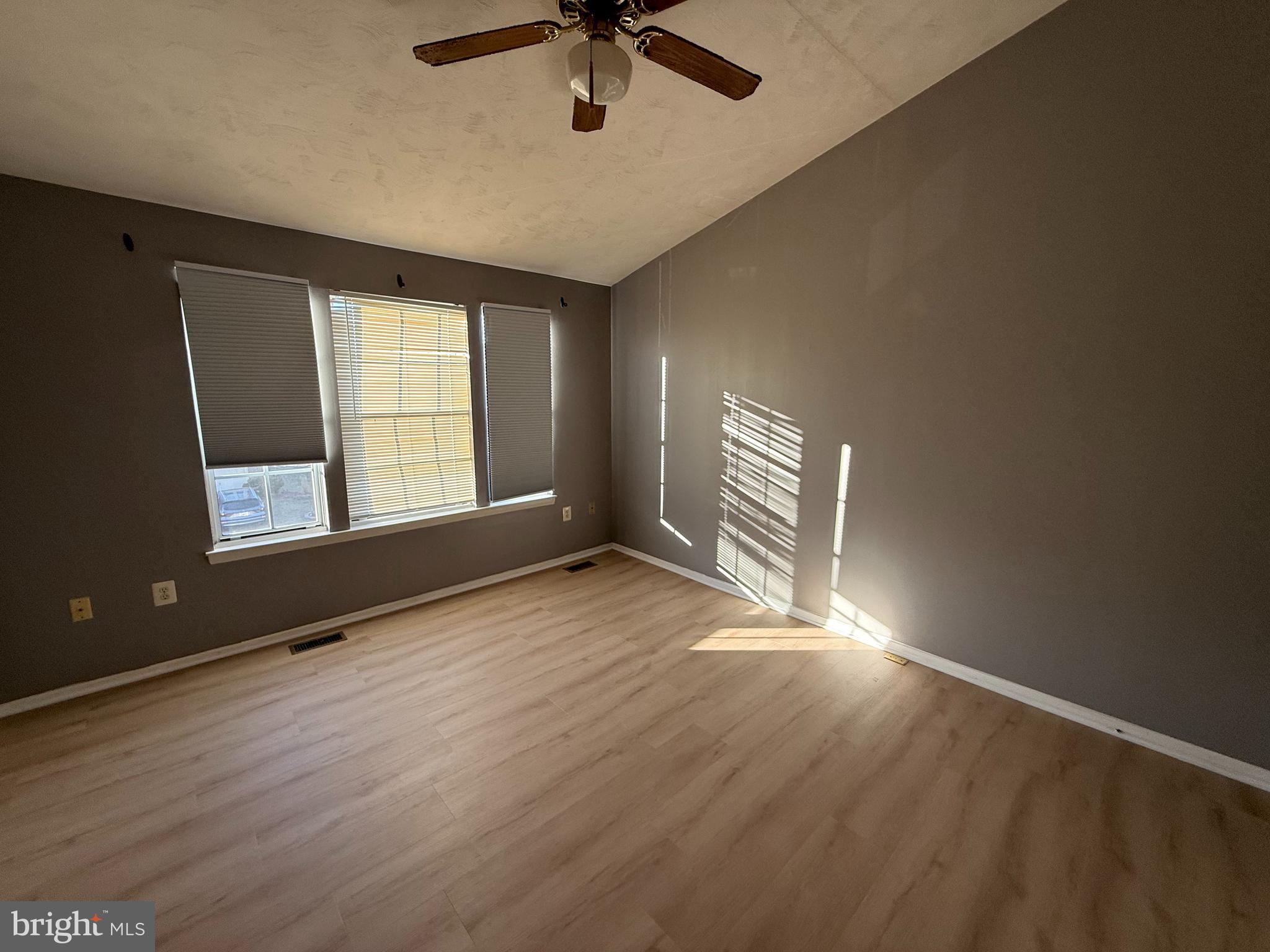 WOODLAND VILLAGE - Residential Lease