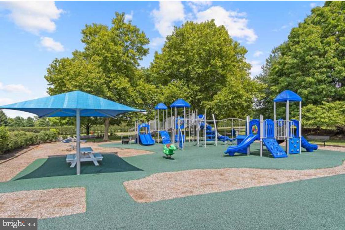 BLUE BELL CC - Residential