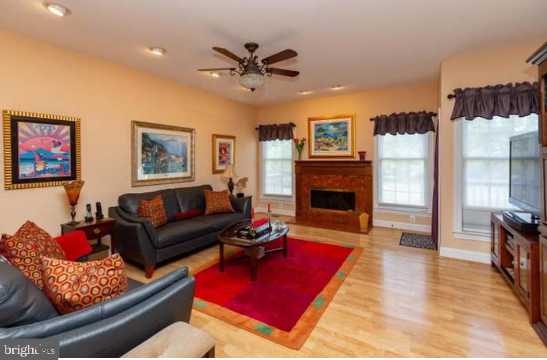 BLUE BELL CC - Residential