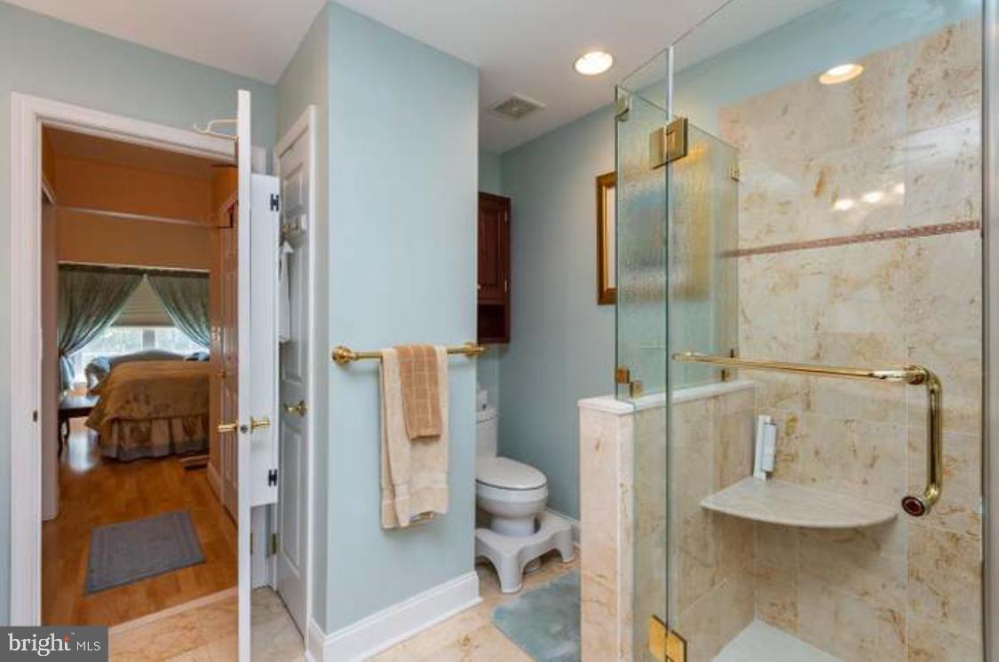 BLUE BELL CC - Residential