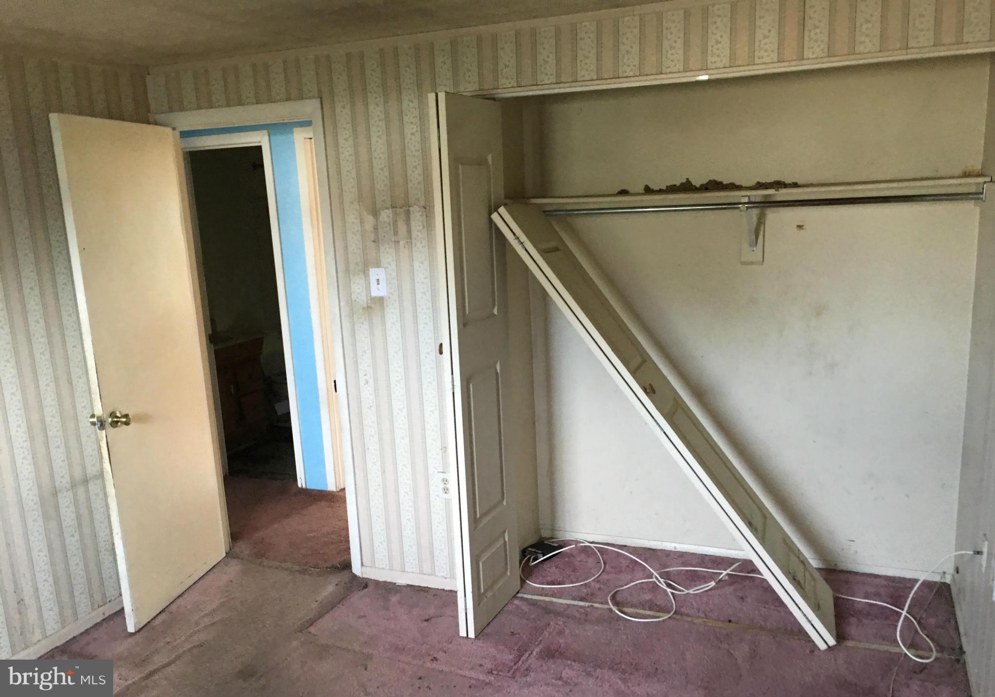 THE PROVINCES - Residential