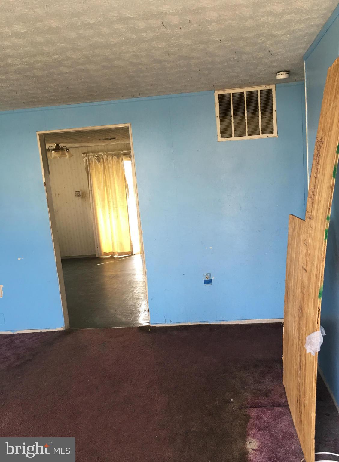 THE PROVINCES - Residential