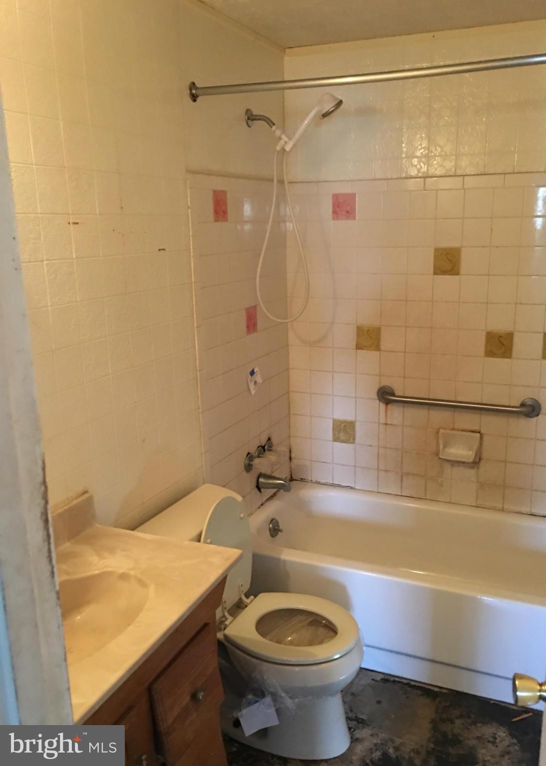 THE PROVINCES - Residential