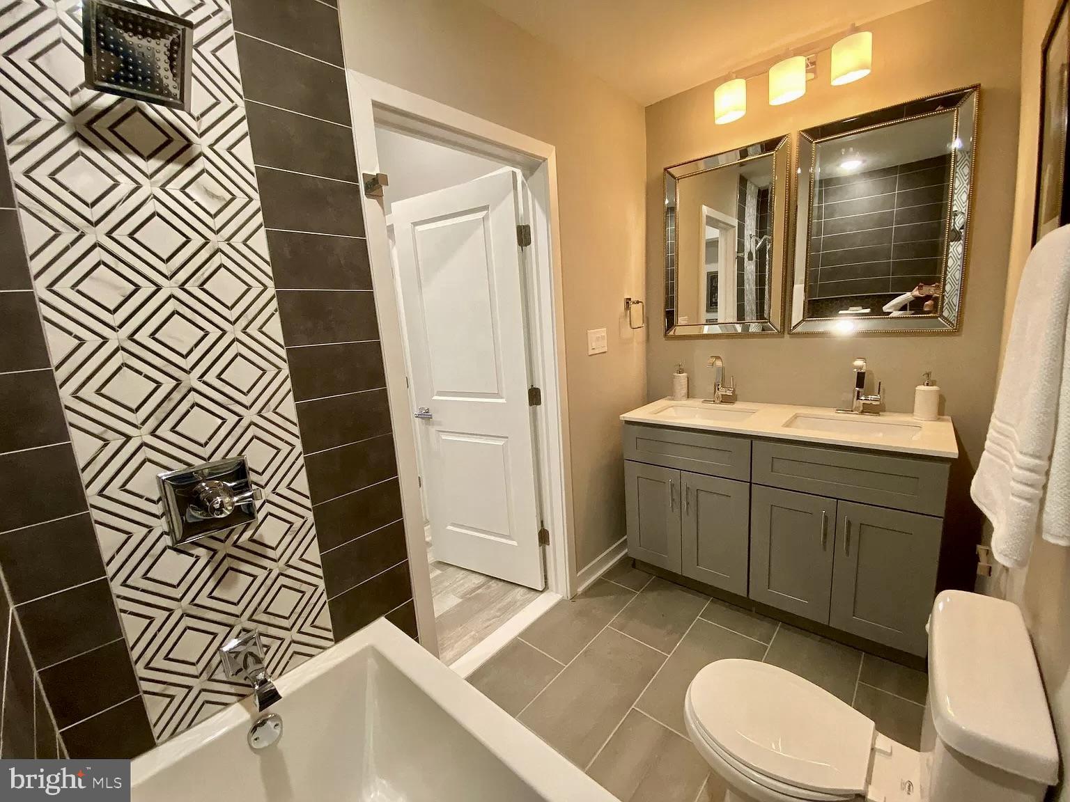 FAIRMOUNT - Residential