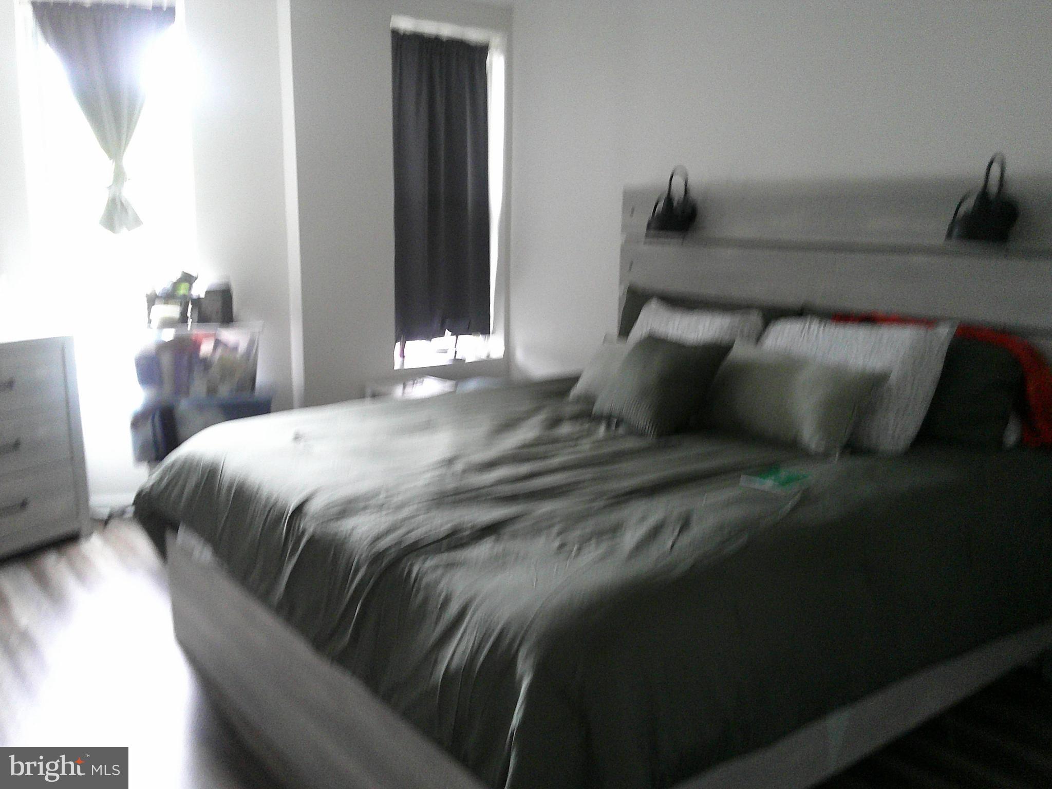 SANDTOWN-WINCHESTER - Residential