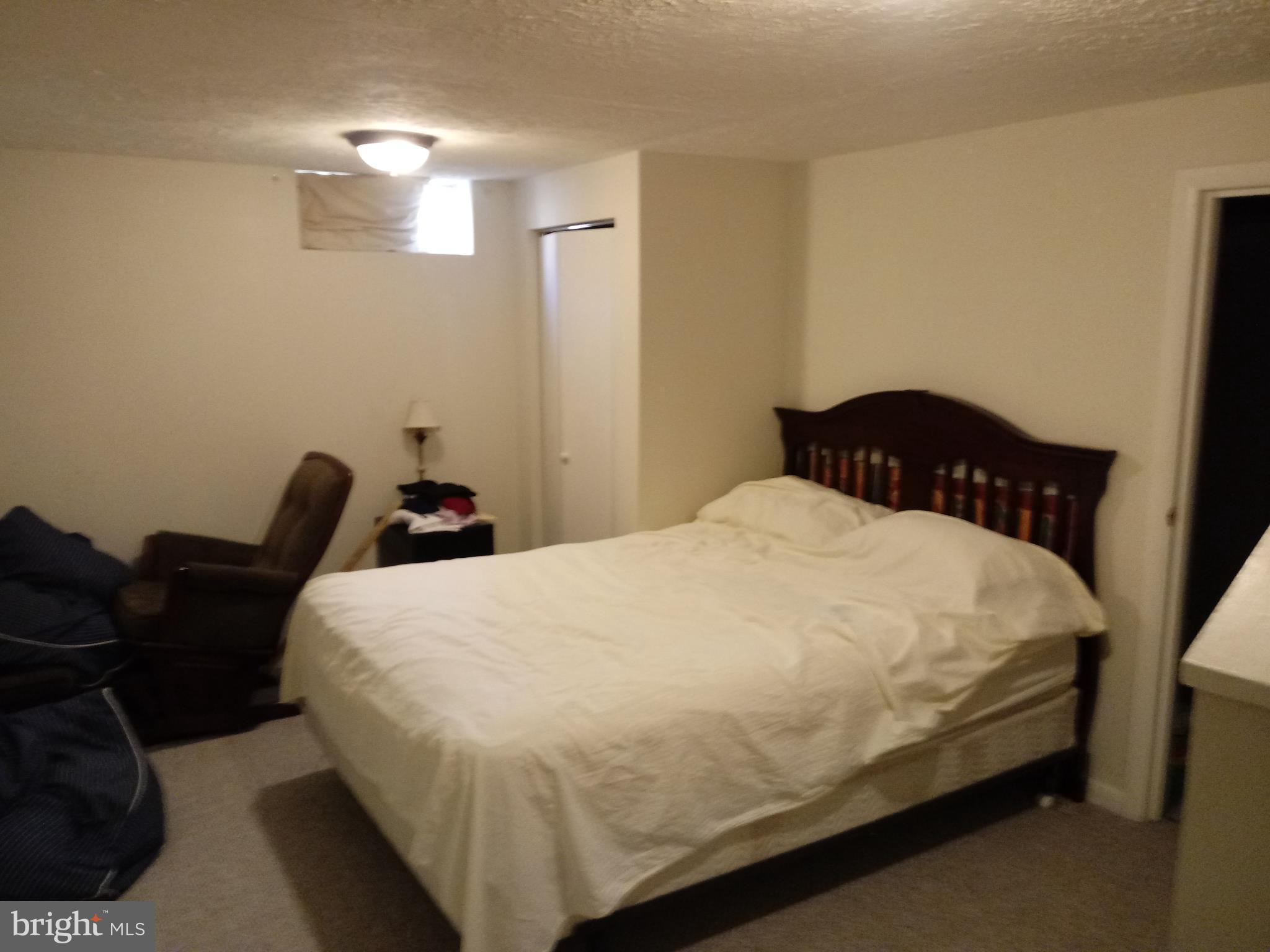 JEFFERSON MANOR - Residential Lease